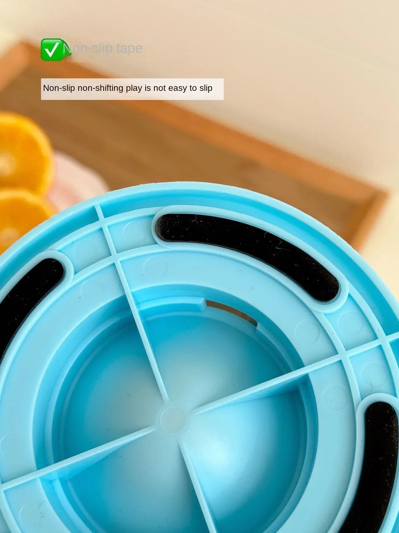 Lick Treat Dispenser - Up to 1 Hour of Enjoyment
